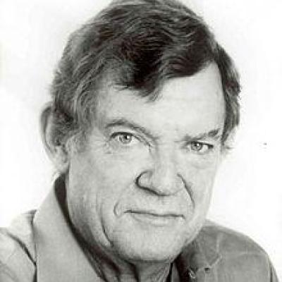 Robert Hughes